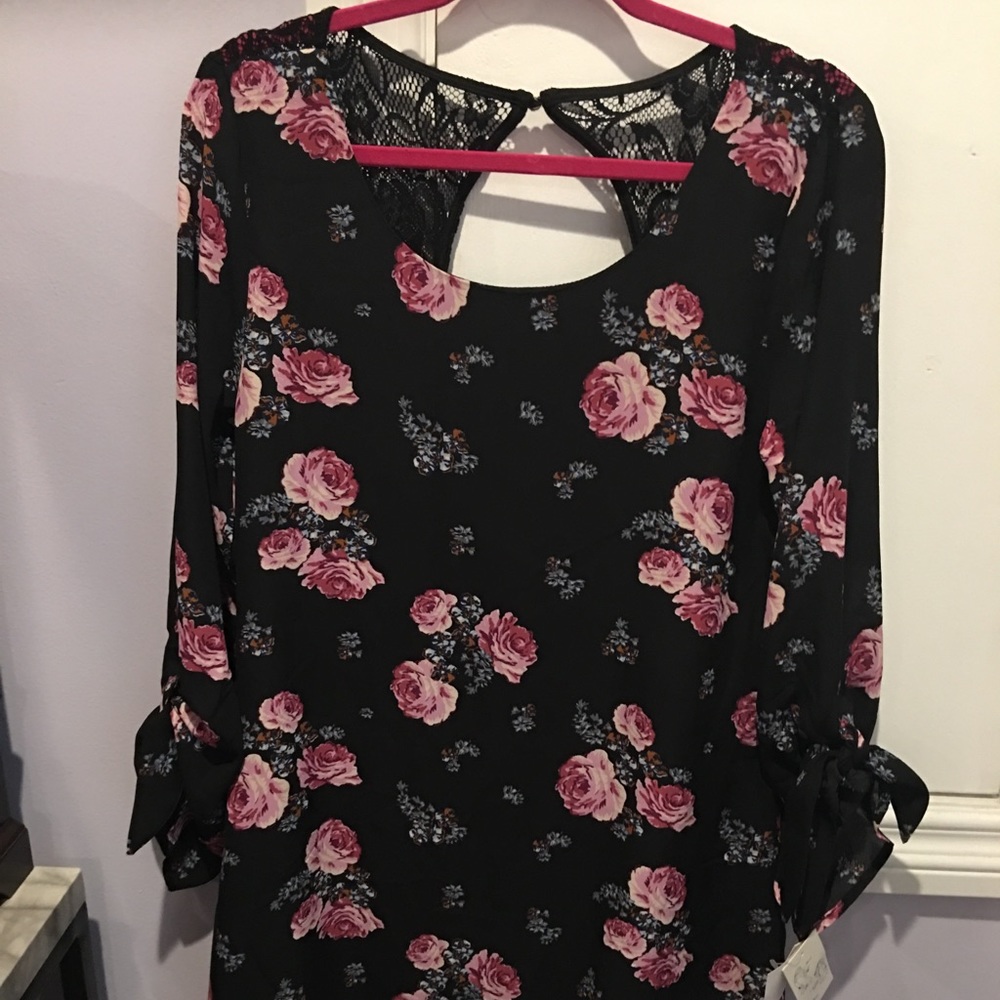 🎁💕🖤New Floral Dress🖤💕🎁 - Picture 3 of 8